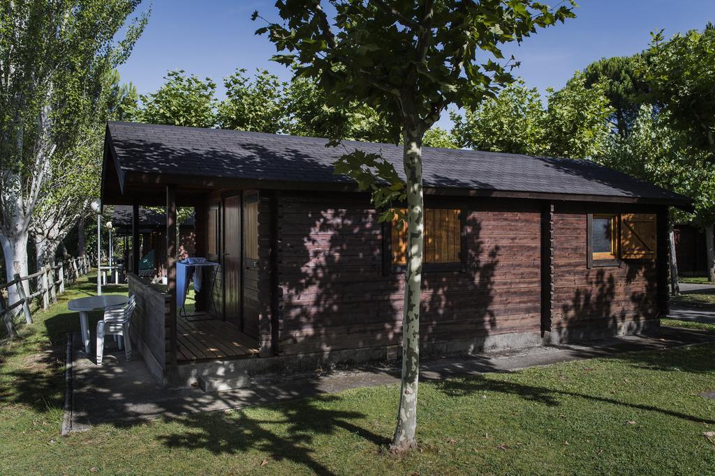 Camping & Bungalows Ligueerre De Cinca Esterno foto