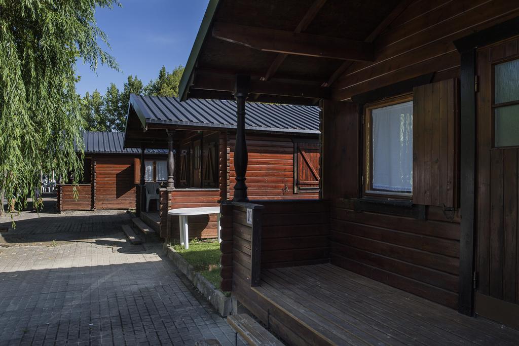Camping & Bungalows Ligueerre De Cinca Esterno foto